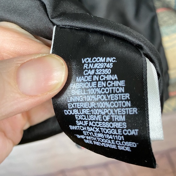 Women’s Volcom plaid jacket in size XS - Picture 8 of 8